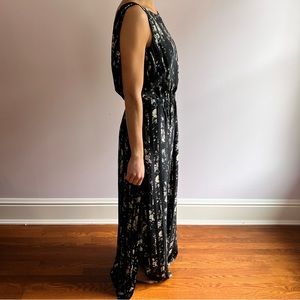 RESORT Club Monaco maxi dress open back side slits EUC size 8